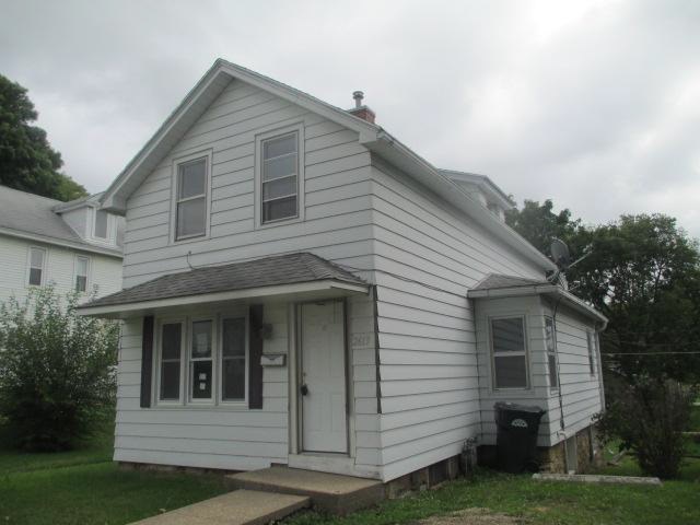 2613 N 2nd St, Clinton IA Pre-foreclosure Property