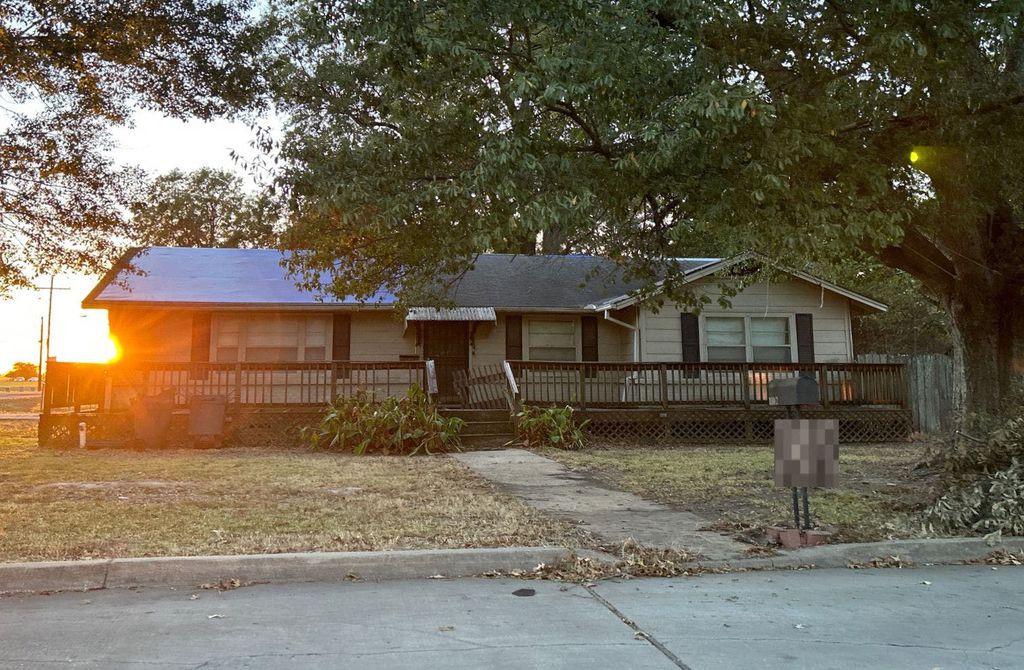 1102 Sixth Ave, Cleveland MS Pre-foreclosure Property