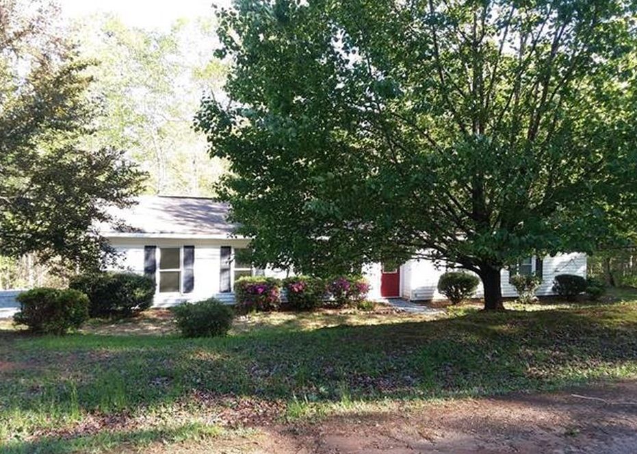 50 Hawkins Ln, Mill Spring NC Pre-foreclosure Property