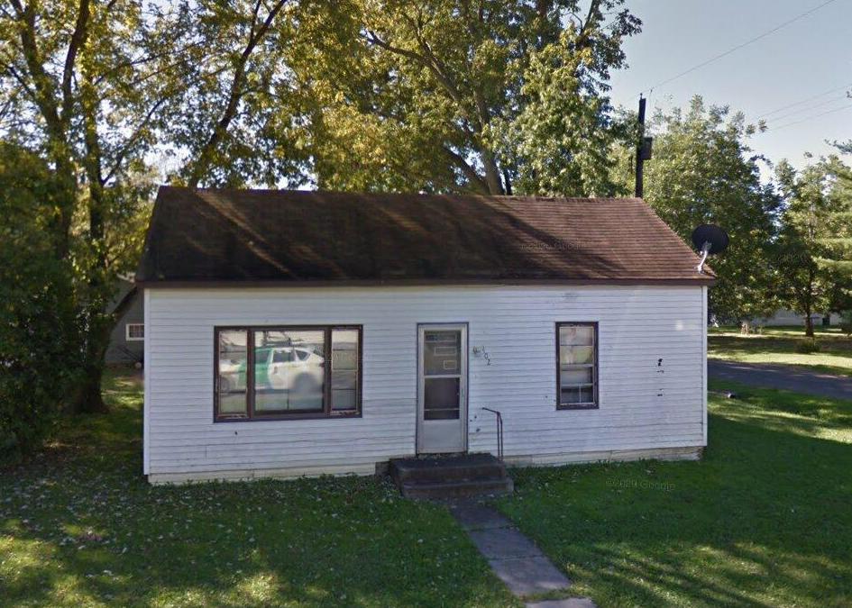 402 Mckinley St, Worden IL Pre-foreclosure Property