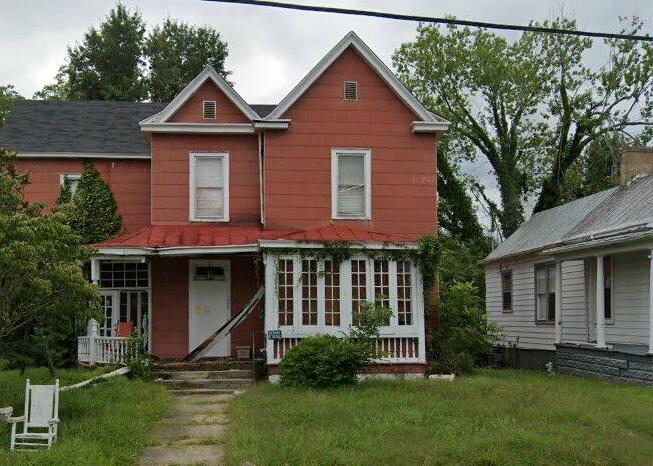 1403 N Main St, Danville VA Pre-foreclosure Property