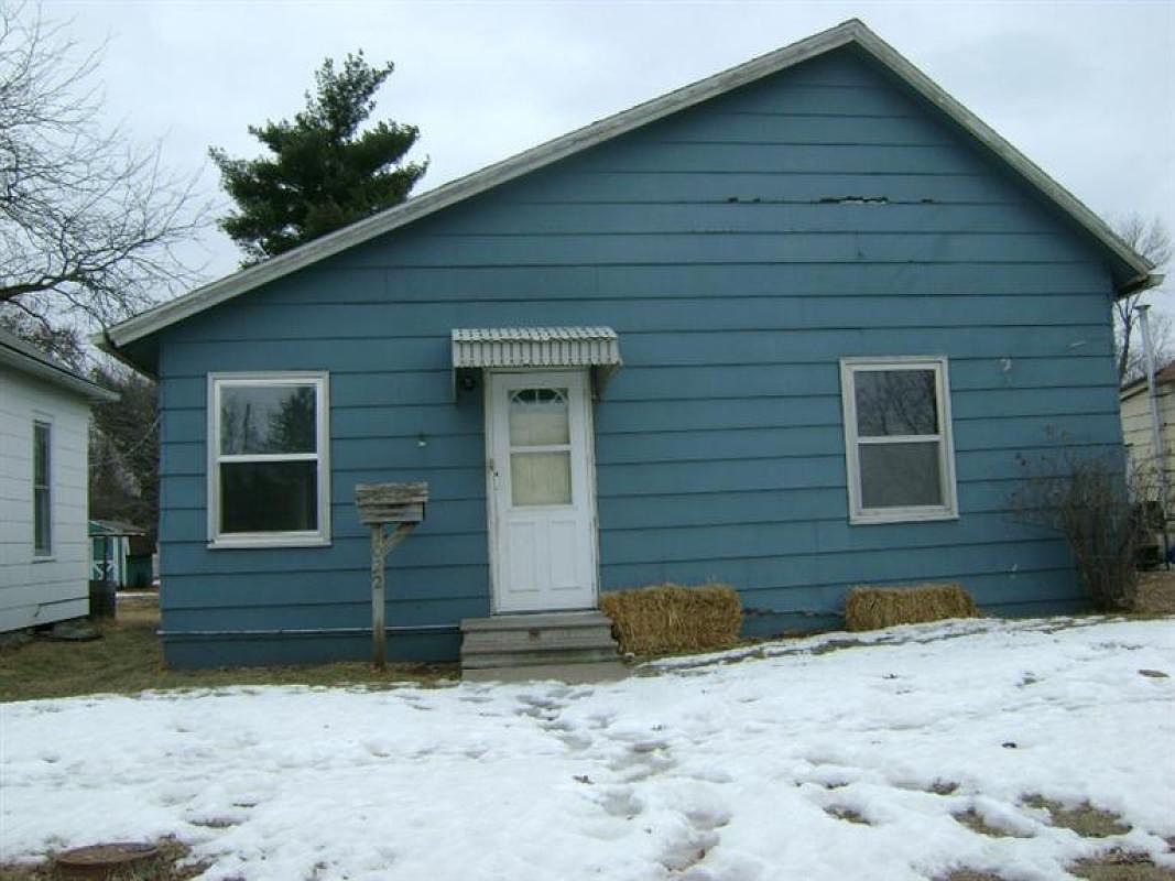 3022 Avenue N, Fort Madison IA Pre-foreclosure Property