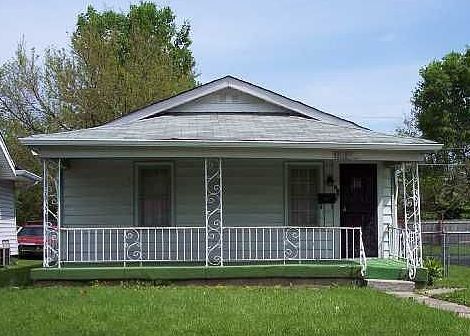1244 Edgemont Ave, Indianapolis IN Pre-foreclosure Property