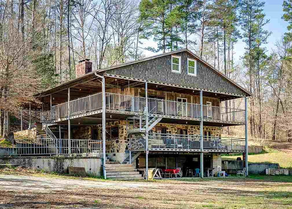 299 Lakeside Dr, Six Mile SC Pre-foreclosure Property