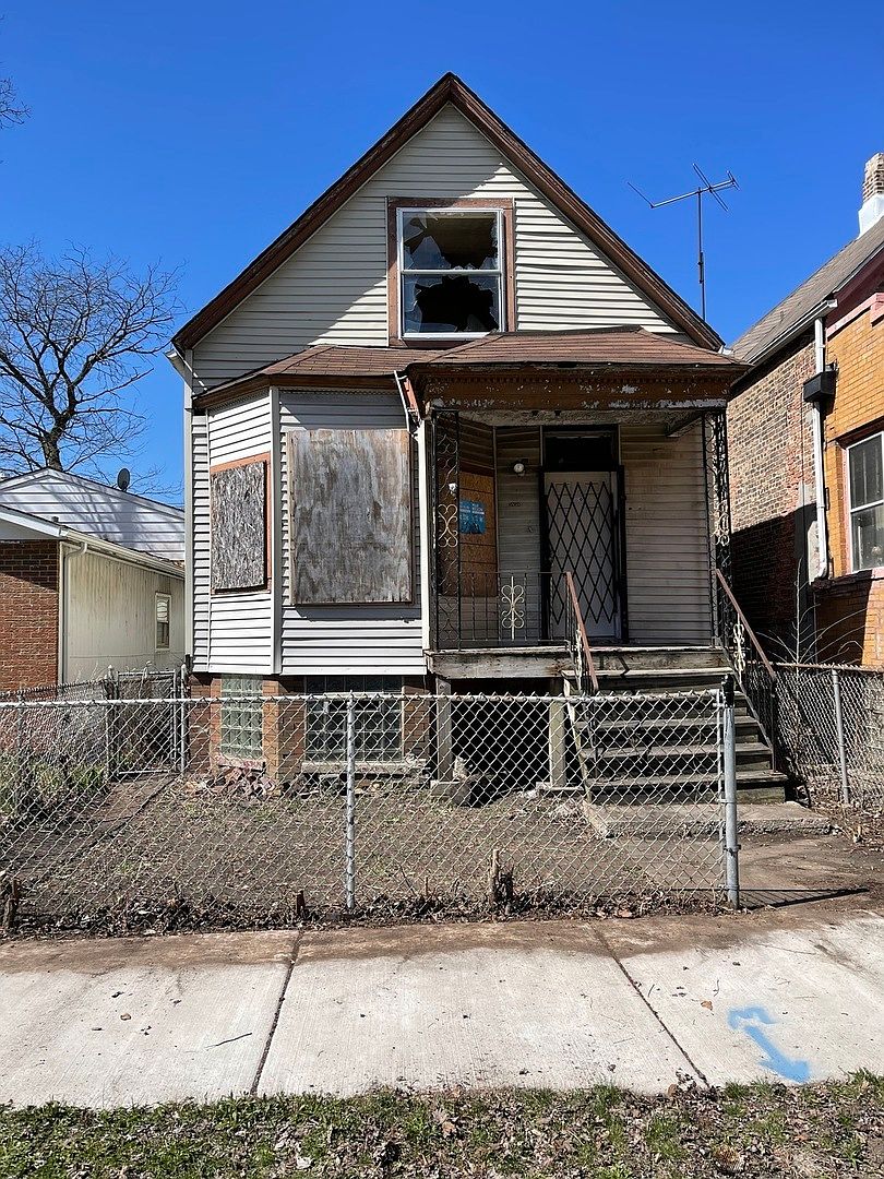 5956 S Honore St, Chicago IL Pre-foreclosure Property