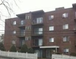  Clare Ave Apt A8, Hyde Park