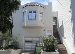 Douglass St, San Francisco, CA Foreclosure Home