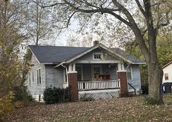 W Waggoner St, Decatur, IL Foreclosure Home
