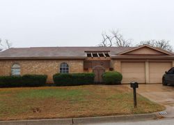 Kell Dr, Fort Worth, TX Foreclosure Home