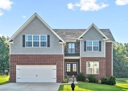 Chagford Dr, Clarksville