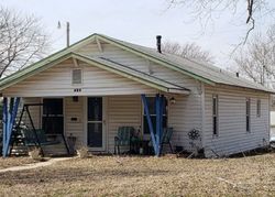 N 8th St, Arkansas City, KS Foreclosure Home