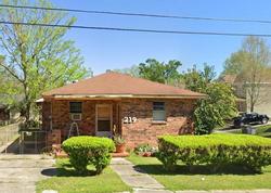 E Polk St, Baton Rouge, LA Foreclosure Home
