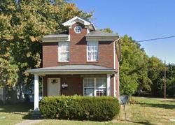 Del Park Ter, Louisville, KY Foreclosure Home