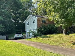Farr Dr, Knoxville, TN Foreclosure Home