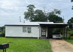 Maggie Dr, Memphis, TN Foreclosure Home